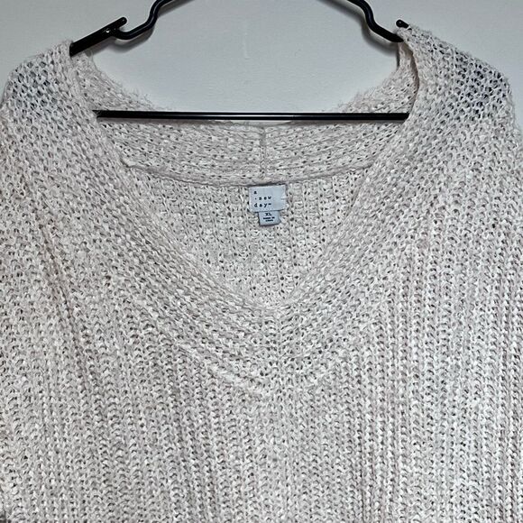 A New Day V Neck Twisted Cable Stitch Oversized Cream Sweater Womens Sz XL - Picture 5 of 6